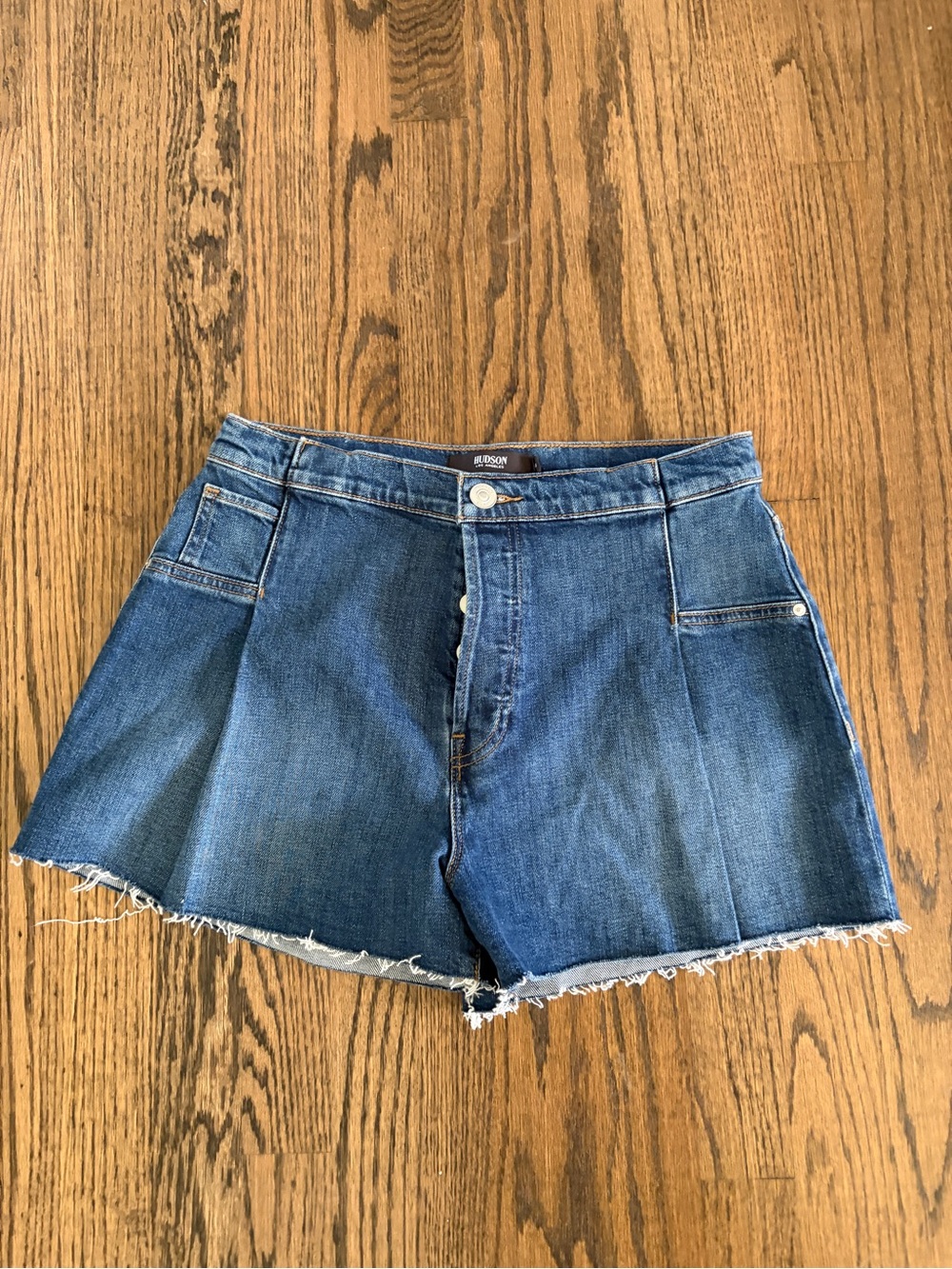 Hudson Jeans Blue Denim Frayed Hem High-Rise Shorts 28 denim